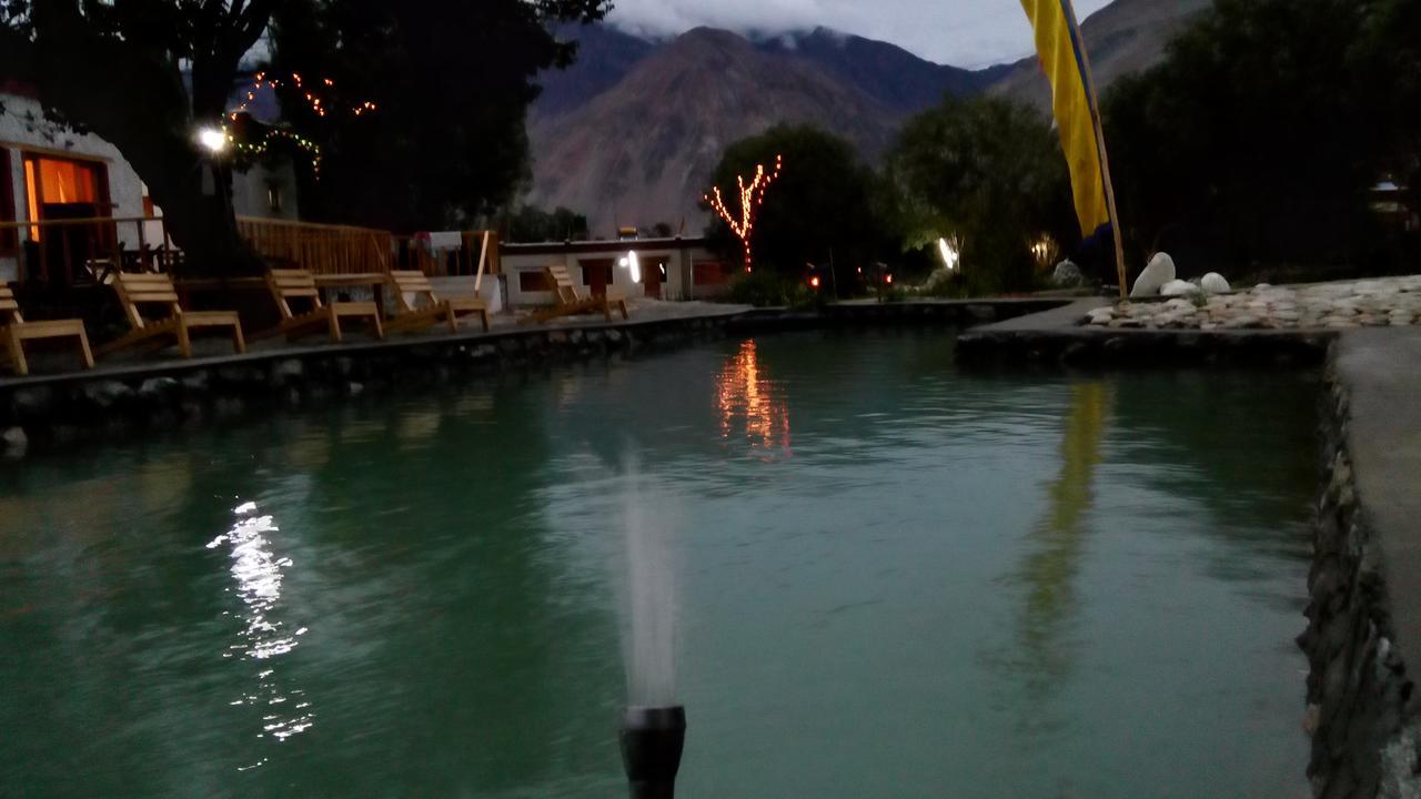Lotus Eco Resort Hundar Bagian luar foto