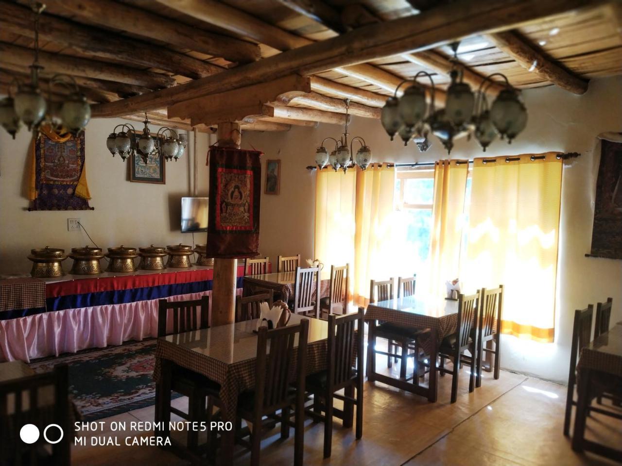 Lotus Eco Resort Hundar Bagian luar foto