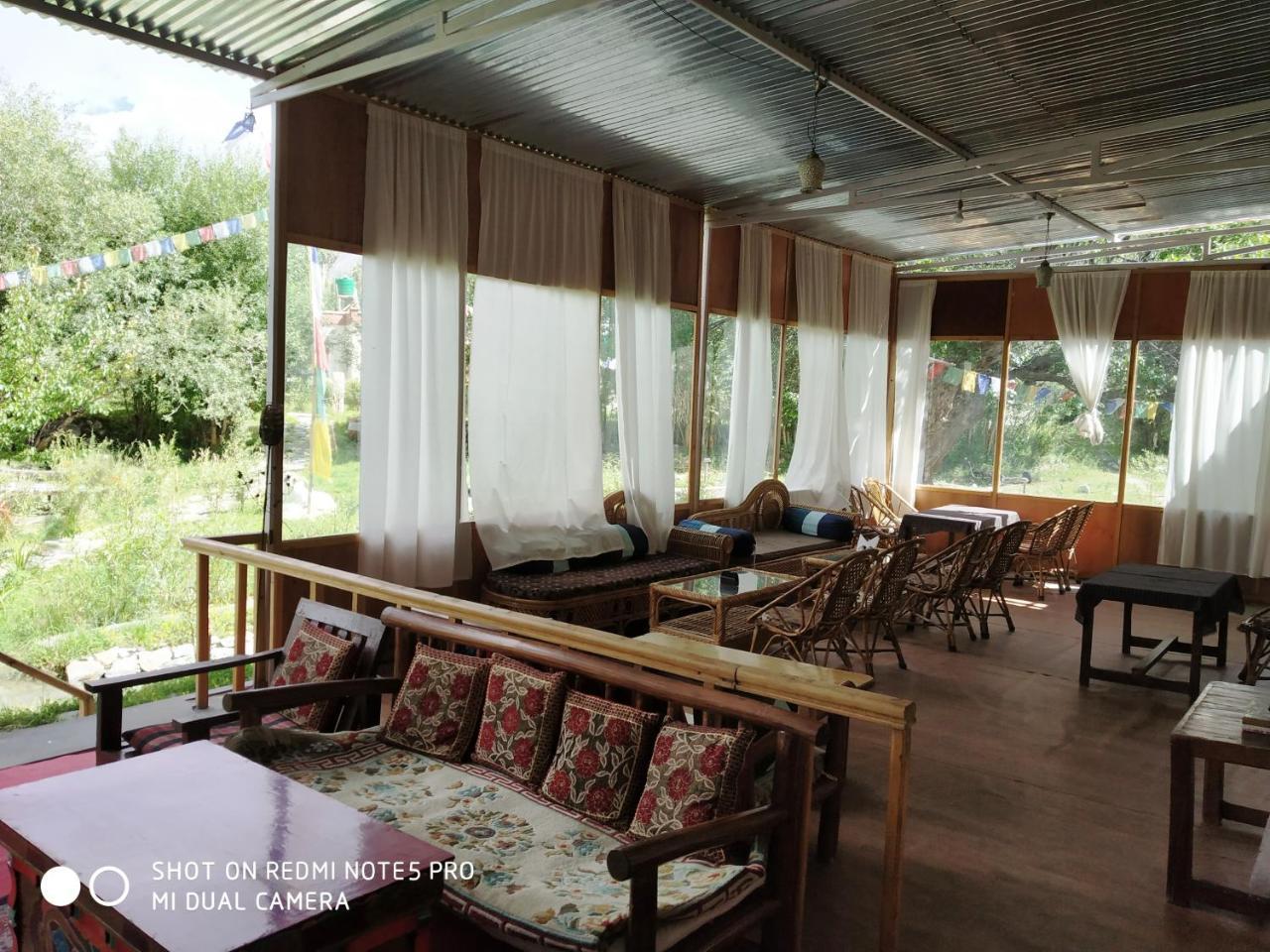 Lotus Eco Resort Hundar Bagian luar foto